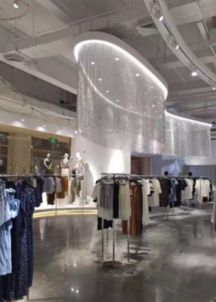 明星衣櫥開啟新零售變革 三年千家線下店的時尚商業藍圖