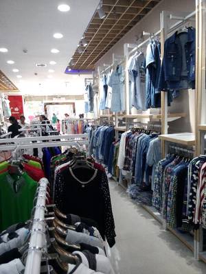 服裝超市 一站式購物新體驗(yàn)