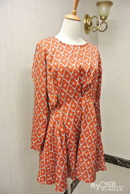 【限時團購】精品工廠直供服裝，價格直降，數(shù)量有限速搶！